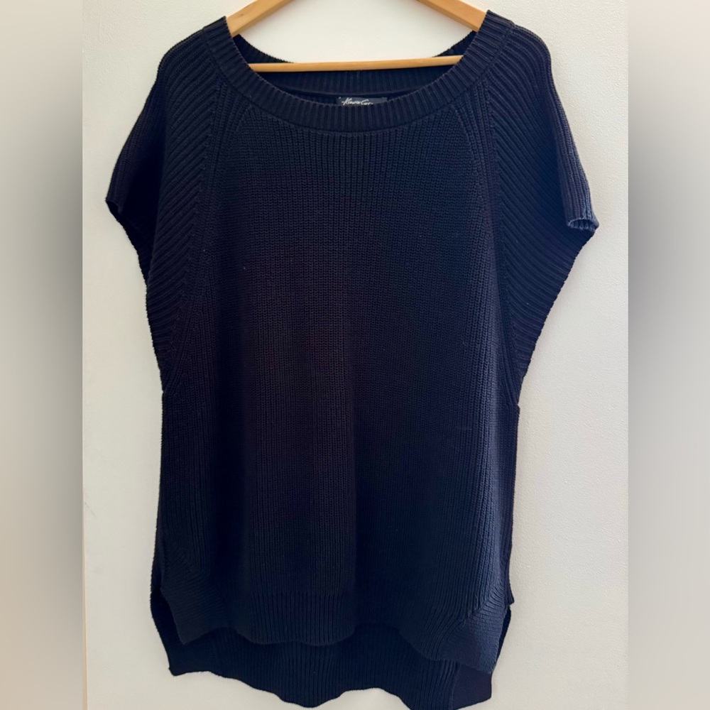 Kenneth Cole Black Knit Top/ vest